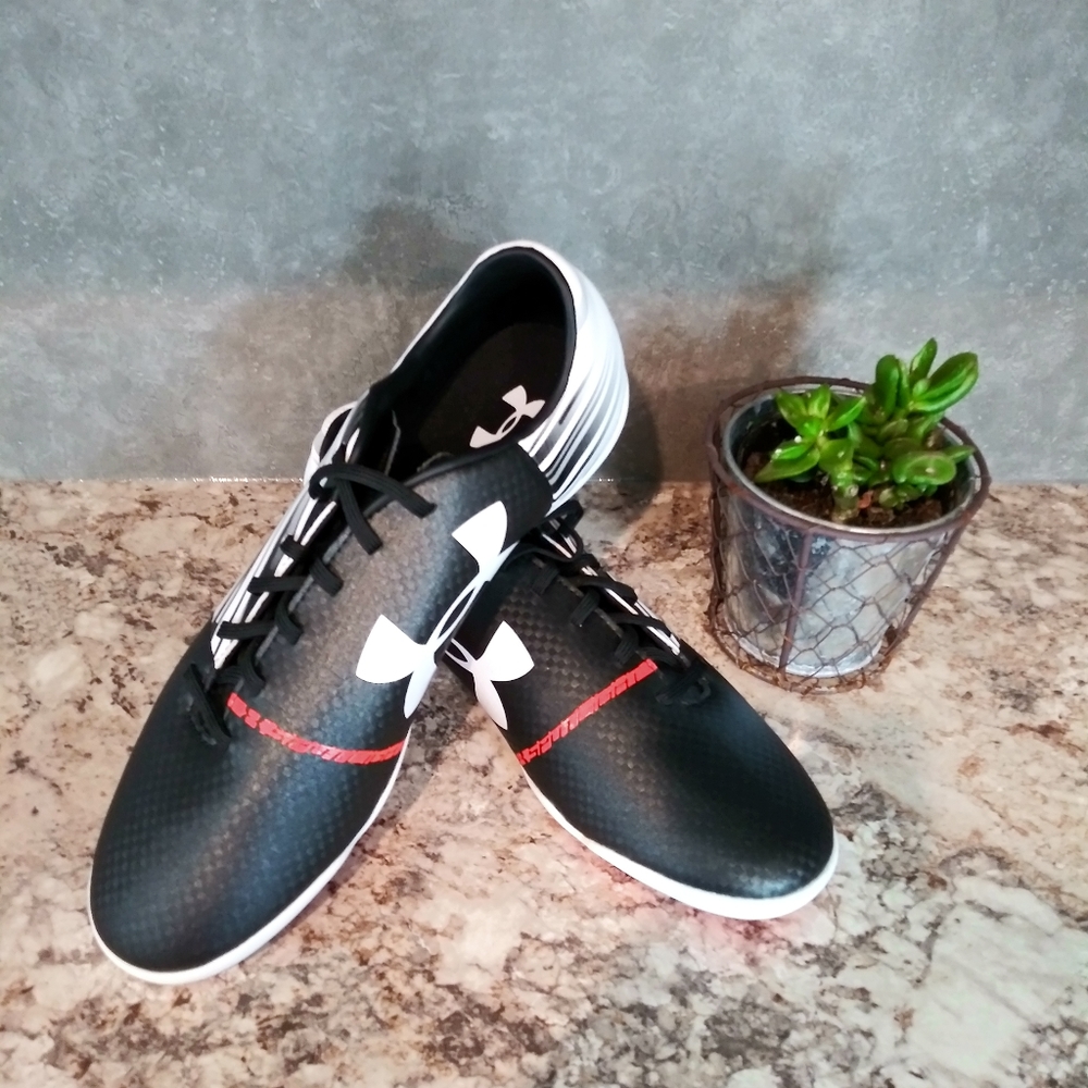 Under Armour Spotlight Indoor Soccer Men's Shoes